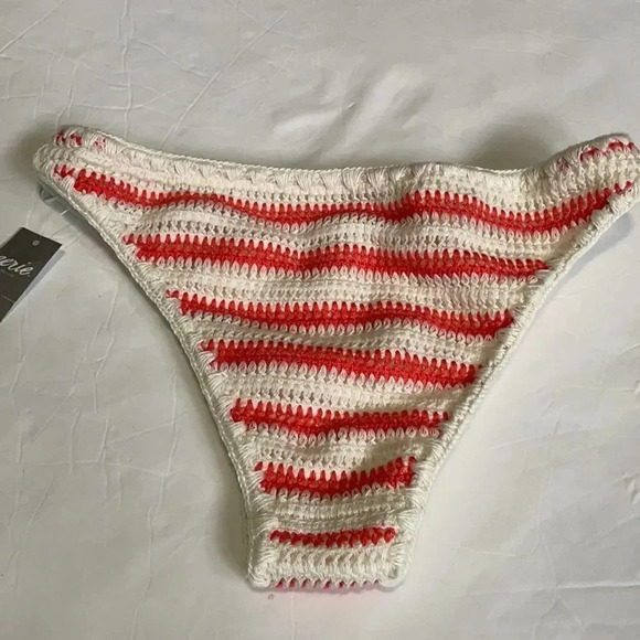 Aerie Crocheted bikini bottoms  NWT Cream and orange/red stripes Size XXS - Picture 4 of 10